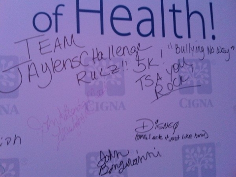 Goodwill messages Disney and TSA 5K Run 2010