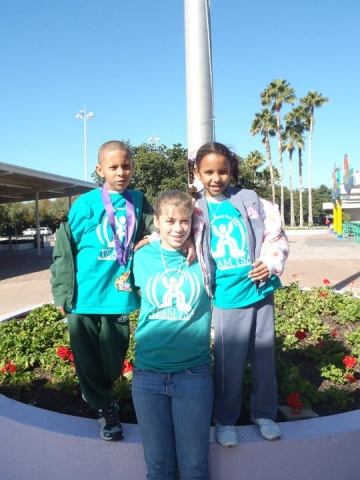 Jaylena and Nina Disney and TSA Buzz and Woody Best Friends Marathon 2011