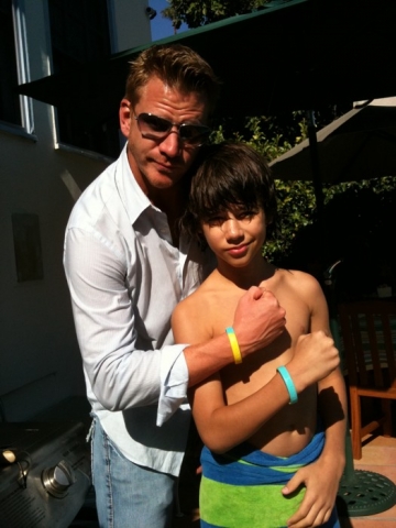 Uncle Dash and Uriah Shelton Jaylens Challenge Supporters